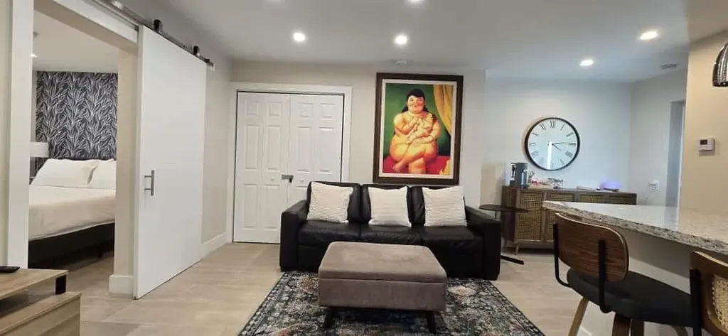1215 NE 13th Avenue Fort Lauderdale FL 33304