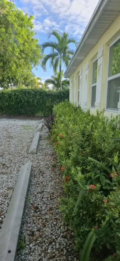 1215 NE 13th Avenue Fort Lauderdale FL 33304