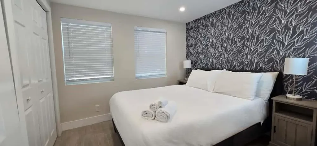 1215 NE 13th Avenue Fort Lauderdale FL 33304