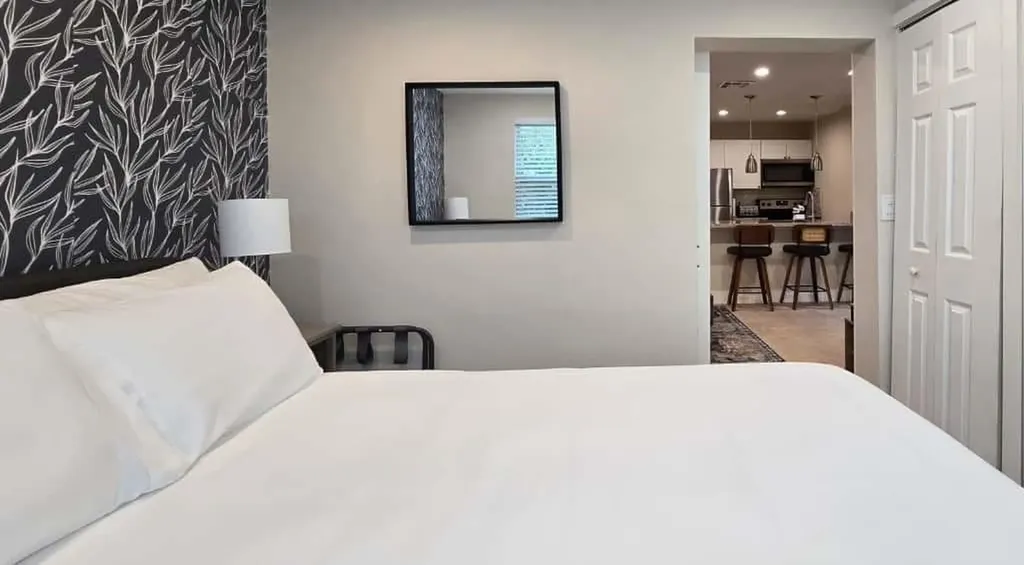 1215 NE 13th Avenue Fort Lauderdale FL 33304