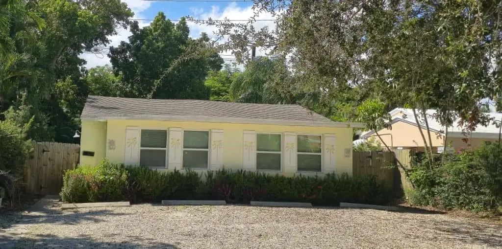 1215 NE 13th Avenue Fort Lauderdale FL 33304