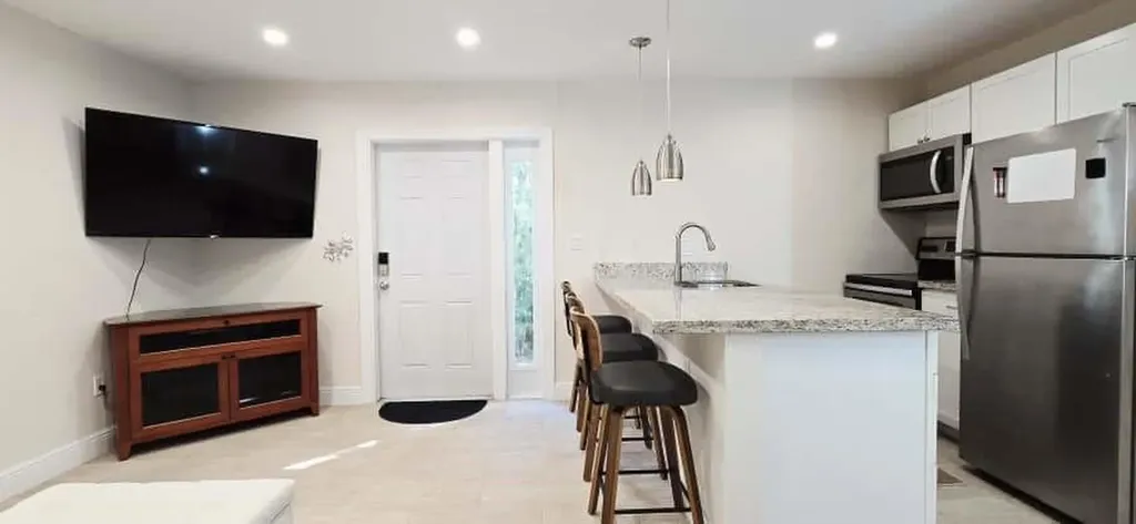 1215 NE 13th Avenue Fort Lauderdale FL 33304