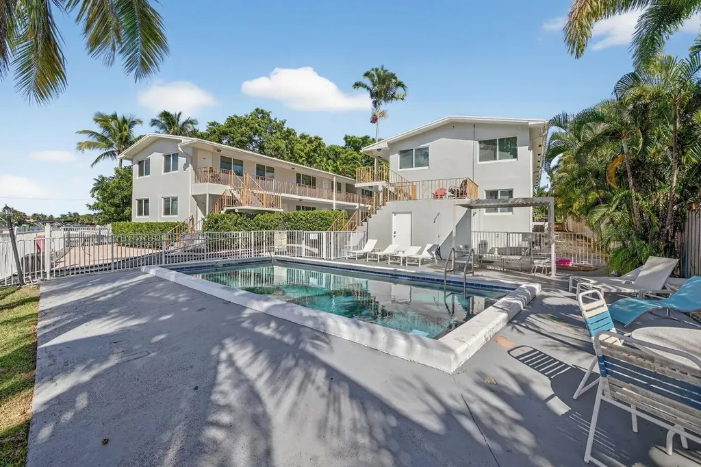 1821 Middle River Drive Fort Lauderdale FL 33305