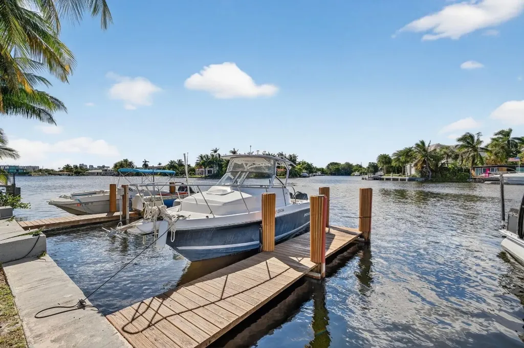 1821 Middle River Drive Fort Lauderdale FL 33305