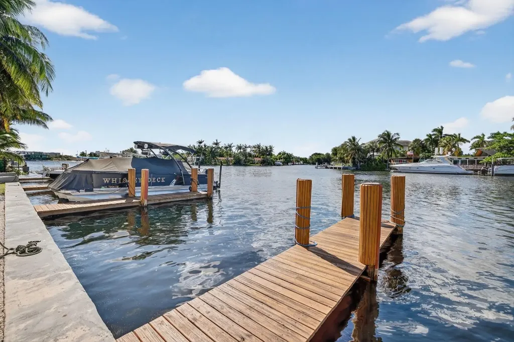 1821 Middle River Drive Fort Lauderdale FL 33305