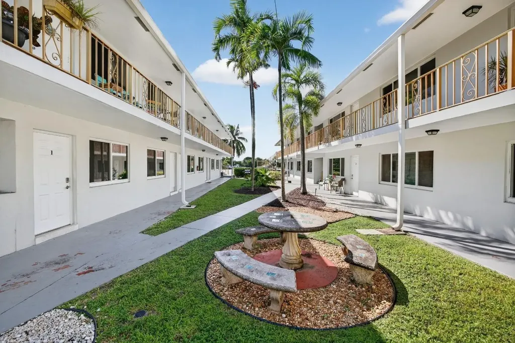 1821 Middle River Drive Fort Lauderdale FL 33305