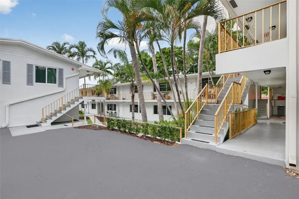 1821 Middle River Drive Fort Lauderdale FL 33305