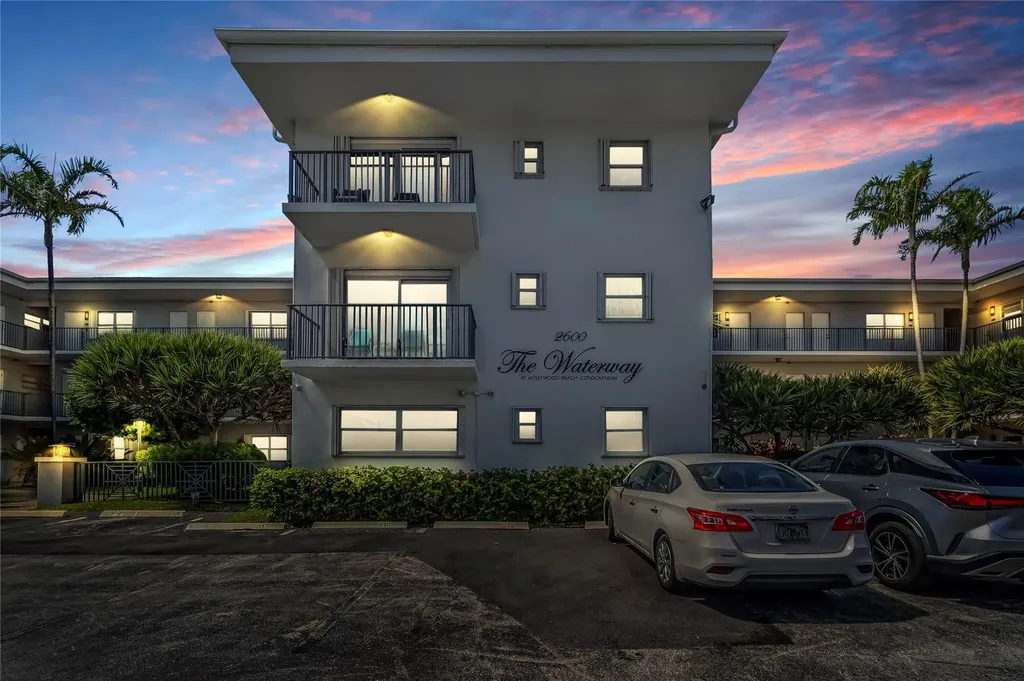2600 S Ocean Drive Hollywood FL 33019