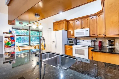 2484 NW 88th Terrace Coral Springs FL 33065