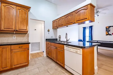 2484 NW 88th Terrace Coral Springs FL 33065
