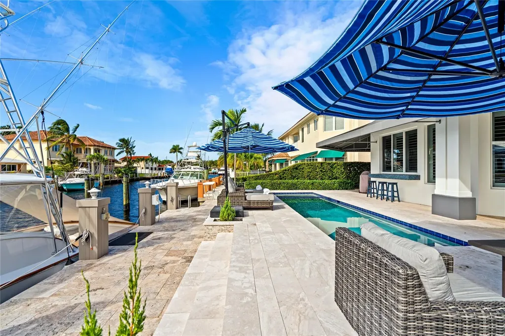 1580 SE 8th Street Deerfield Beach FL 33441