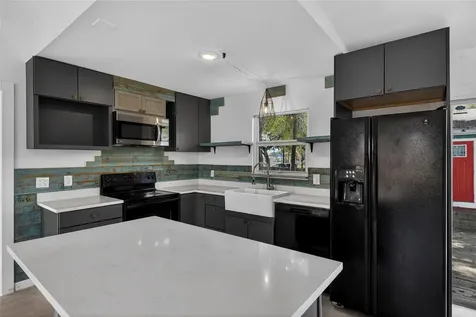 117 NE 8th Street Pompano Beach FL 33060