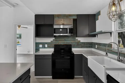 117 NE 8th Street Pompano Beach FL 33060