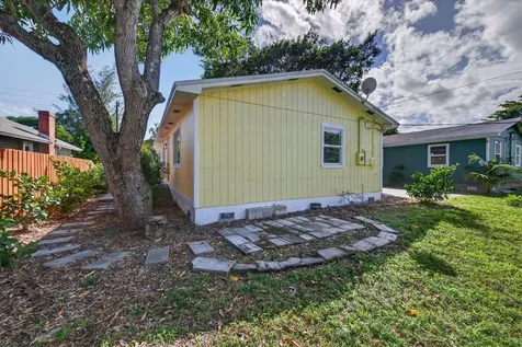 117 NE 8th Street Pompano Beach FL 33060
