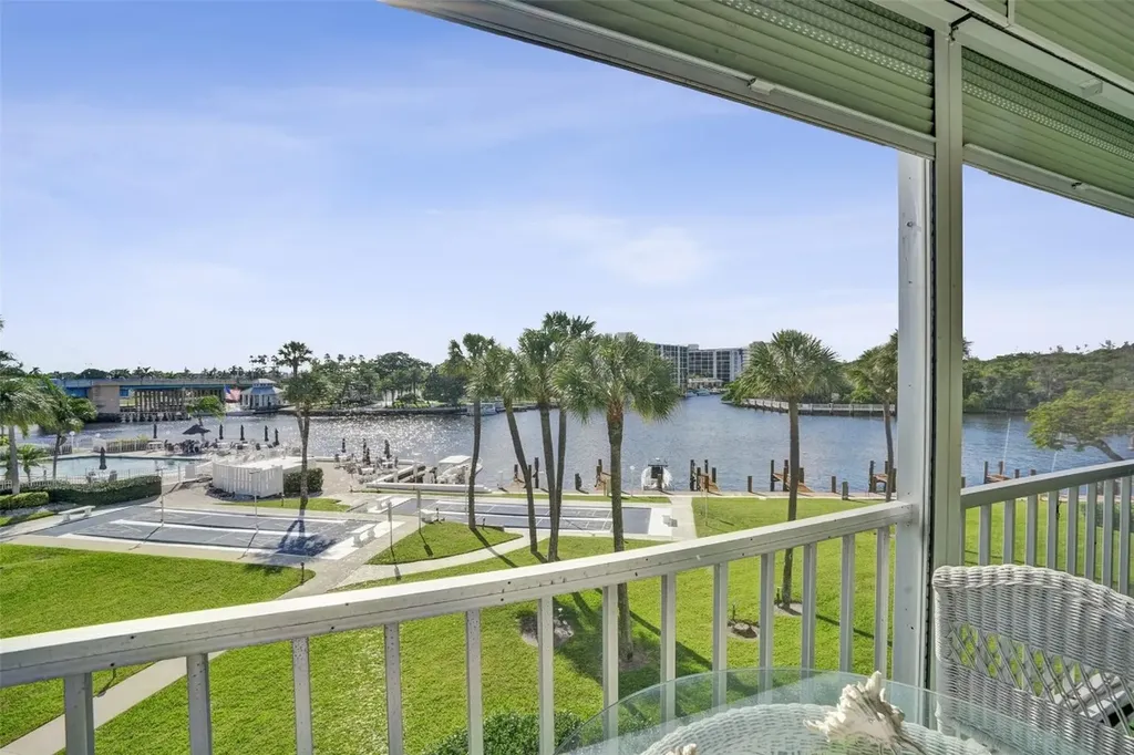 105 NE 19th Avenue Deerfield Beach FL 33441