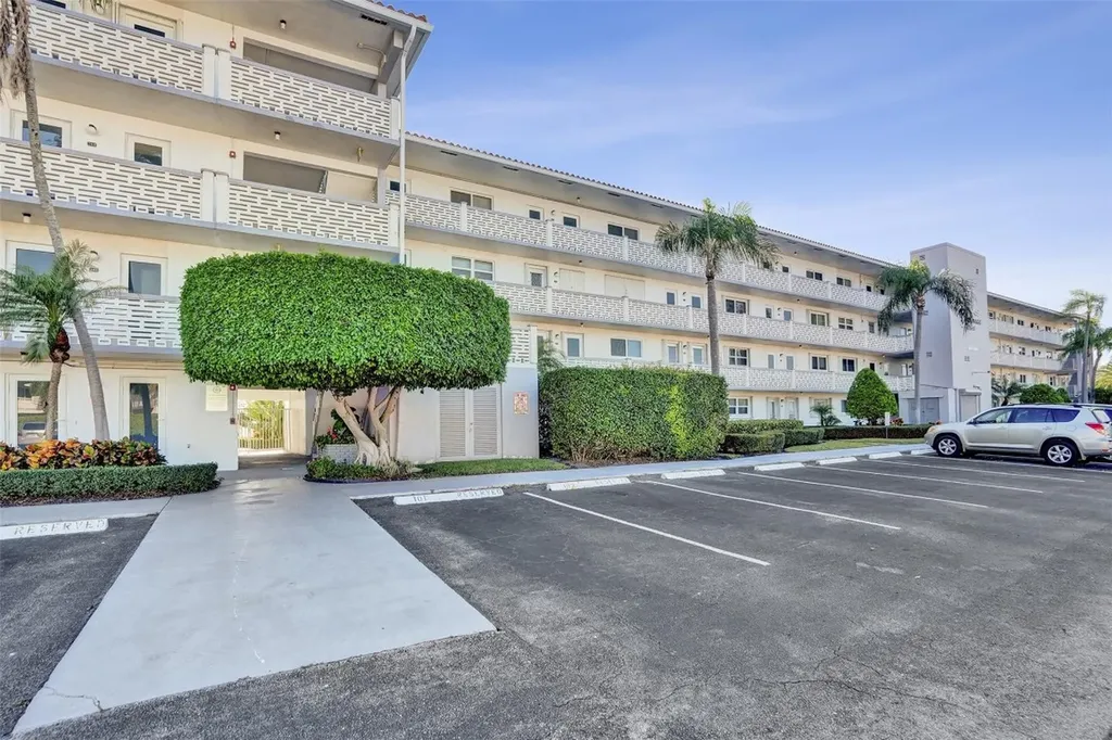 105 NE 19th Avenue Deerfield Beach FL 33441