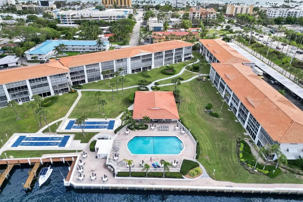 105 NE 19th Avenue Deerfield Beach FL 33441