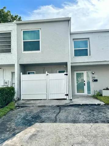 320 Sunshine Drive Coconut Creek FL 33066