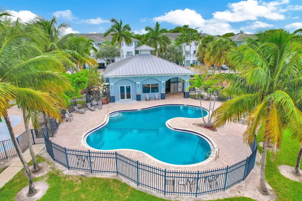 1427 NW 34th Way Fort Lauderdale FL 33311