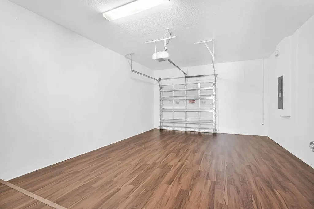 1427 NW 34th Way Fort Lauderdale FL 33311