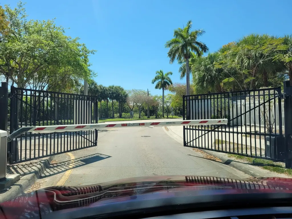 1427 NW 34th Way Fort Lauderdale FL 33311