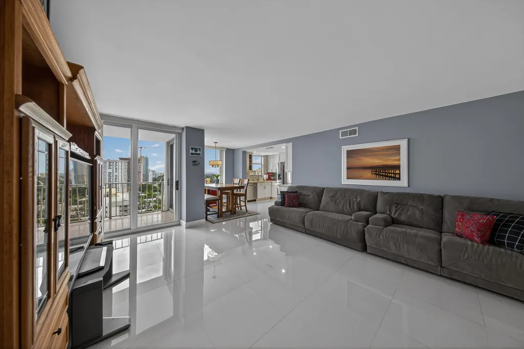 1010 S Ocean Boulevard Pompano Beach FL 33062