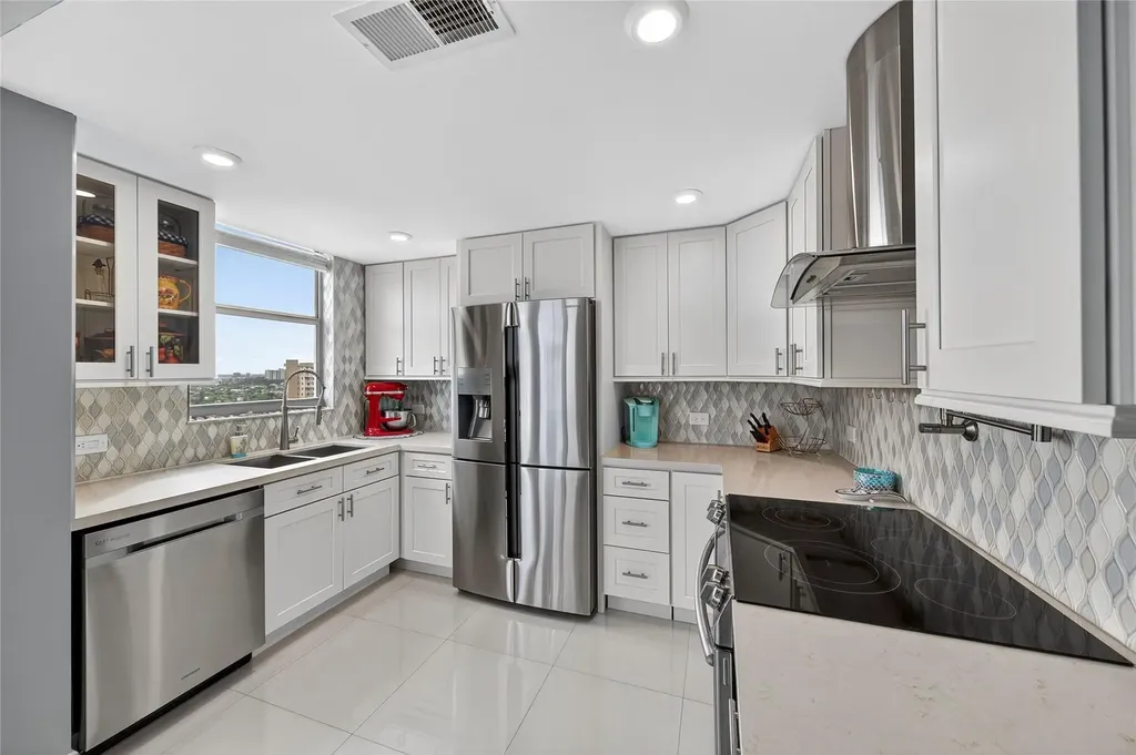 1010 S Ocean Boulevard Pompano Beach FL 33062