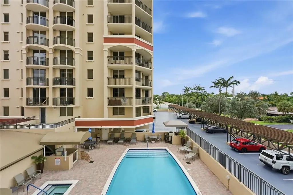 2011 N Ocean Boulevard Fort Lauderdale FL 33305