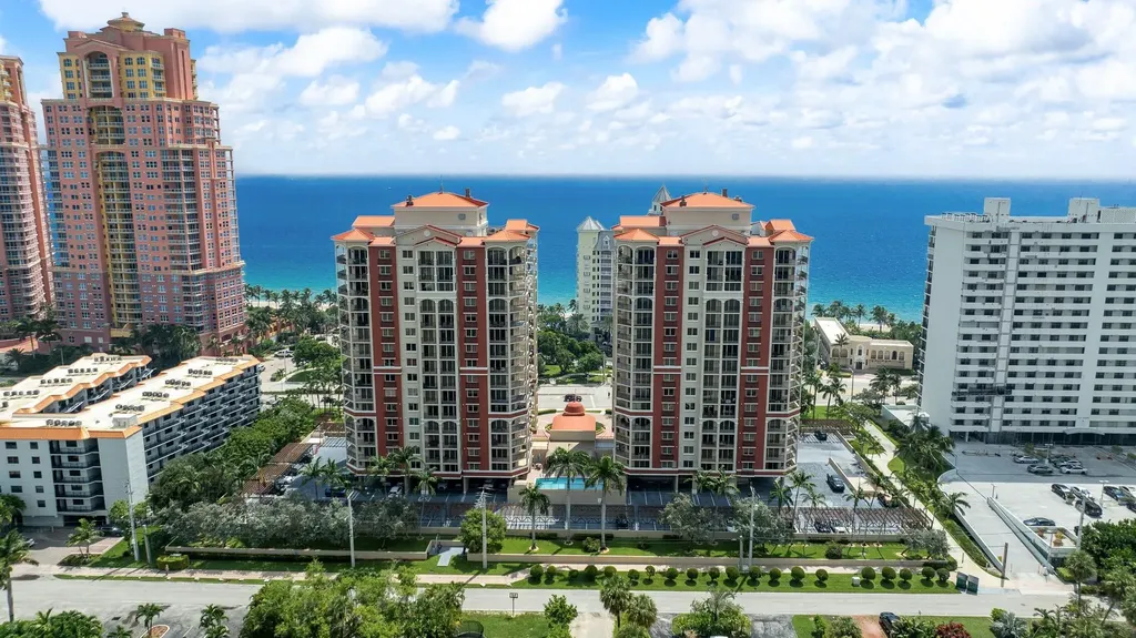 2011 N Ocean Boulevard Fort Lauderdale FL 33305