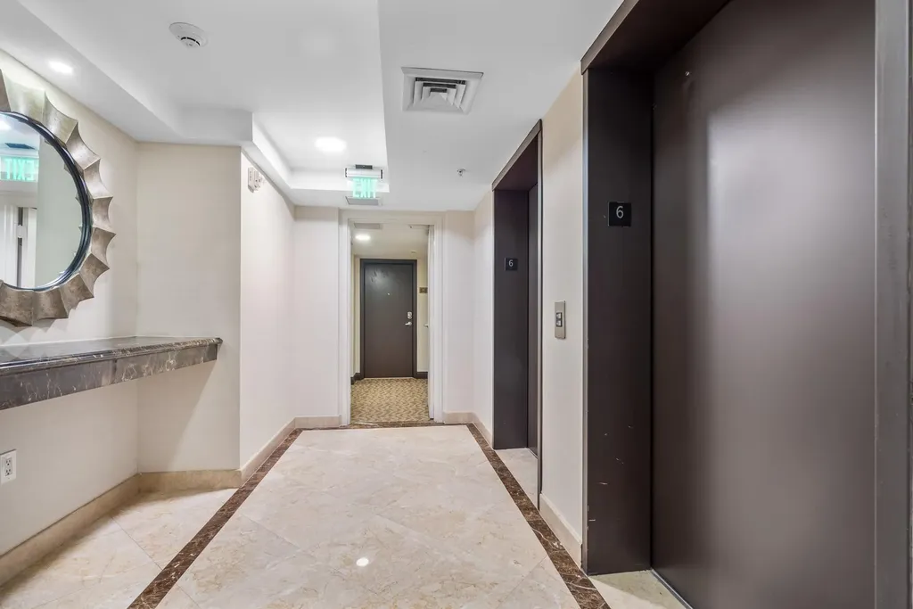 2011 N Ocean Boulevard Fort Lauderdale FL 33305