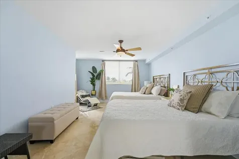 2011 N Ocean Boulevard Fort Lauderdale FL 33305
