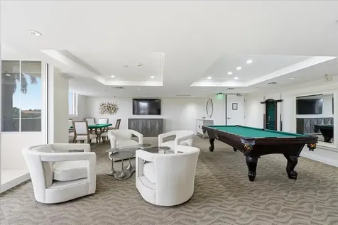 2011 N Ocean Boulevard Fort Lauderdale FL 33305