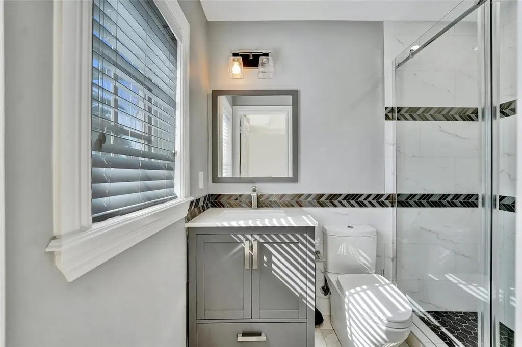 1744 SE 9th Street Fort Lauderdale FL 33316