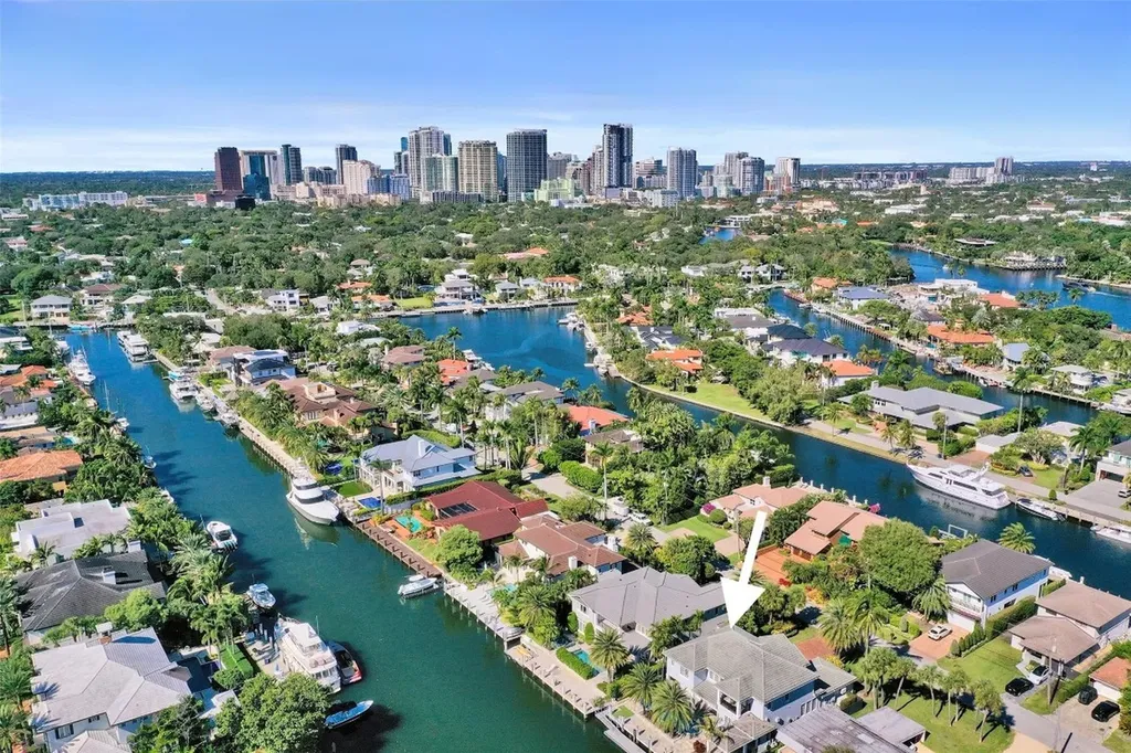 1744 SE 9th Street Fort Lauderdale FL 33316
