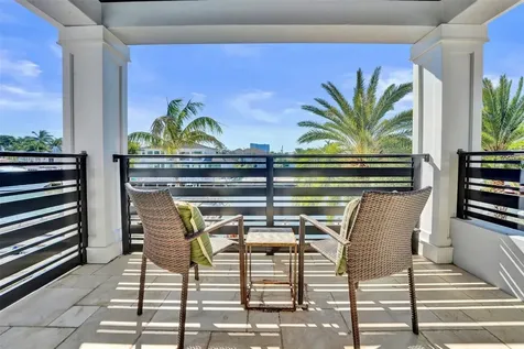 1744 SE 9th Street Fort Lauderdale FL 33316