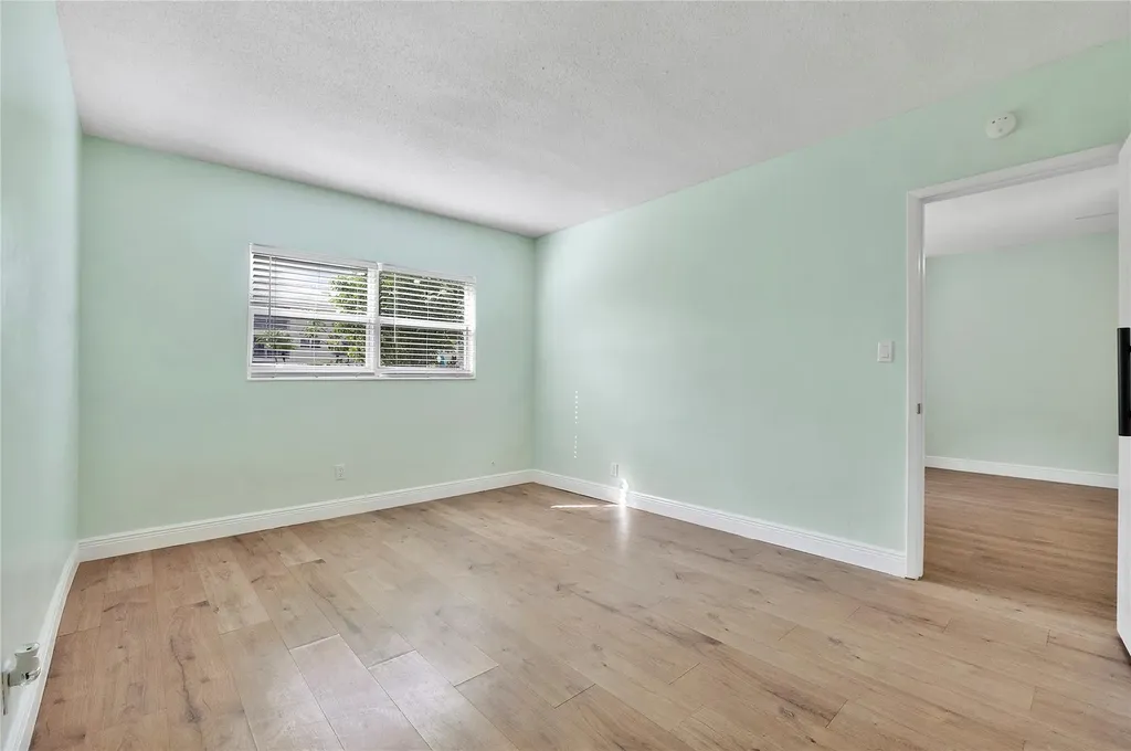 1951 NE 39th Street Lighthouse Point FL 33064