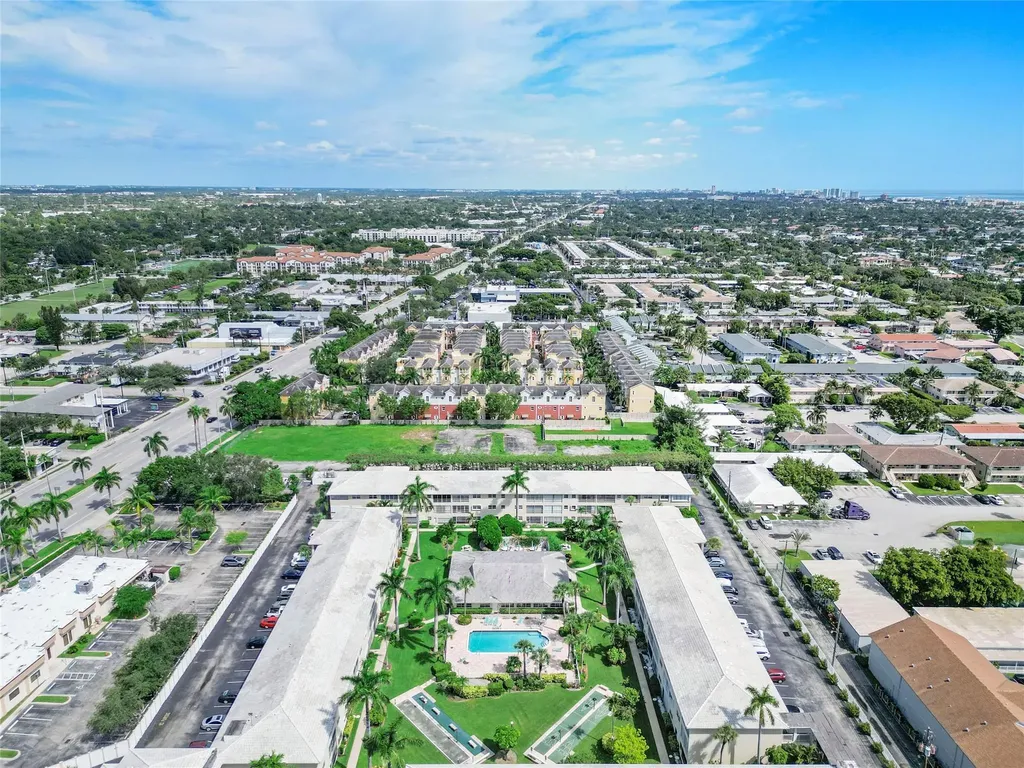 1951 NE 39th Street Lighthouse Point FL 33064