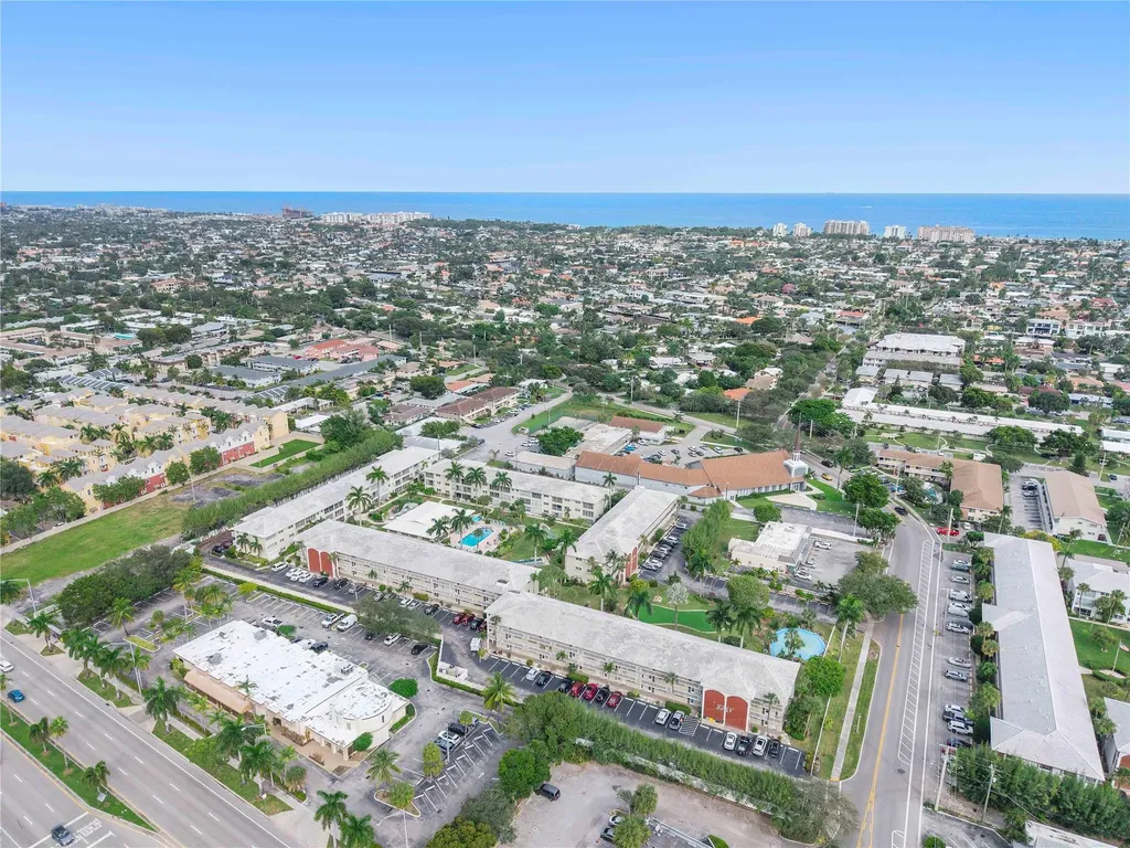 1951 NE 39th Street Lighthouse Point FL 33064
