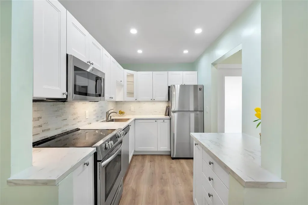 1951 NE 39th Street Lighthouse Point FL 33064