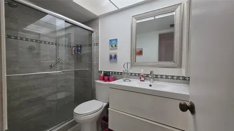 4047 NW 16th Street Fort Lauderdale FL 33313