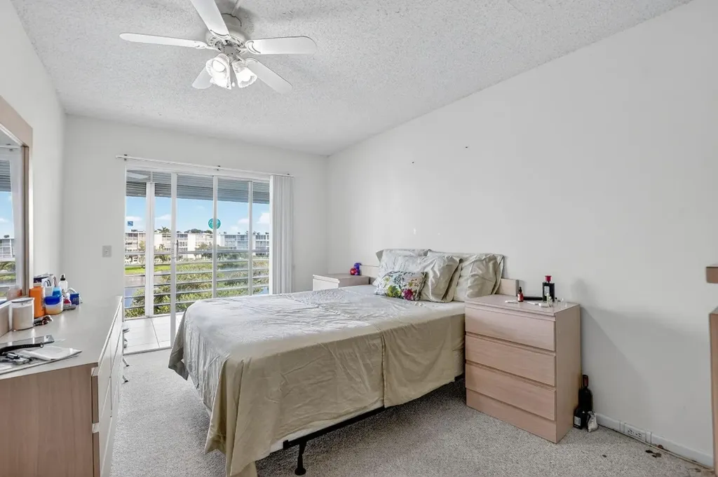 3025 Guildford B Boca Raton FL 33434