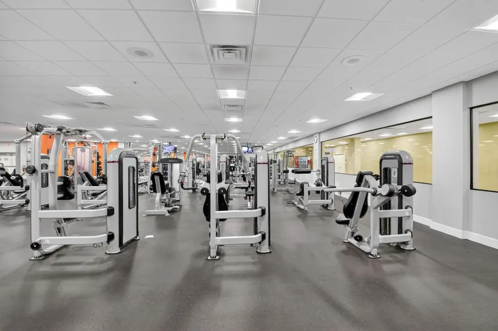 3025 Guildford B Boca Raton FL 33434
