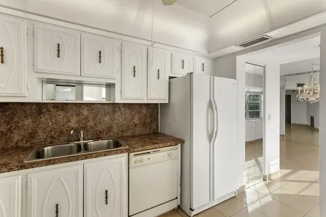 4090 NW 42nd Avenue Lauderdale Lakes FL 33319