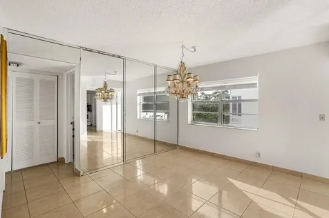 4090 NW 42nd Avenue Lauderdale Lakes FL 33319