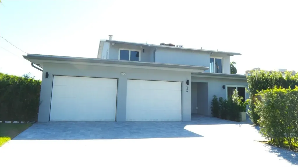 600 N Victoria Terrace Fort Lauderdale FL 33304