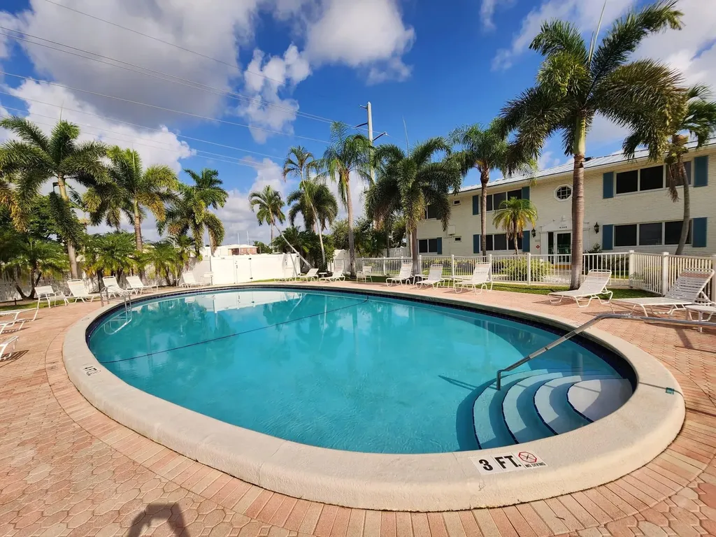 1821 NE 62nd Street Fort Lauderdale FL 33308
