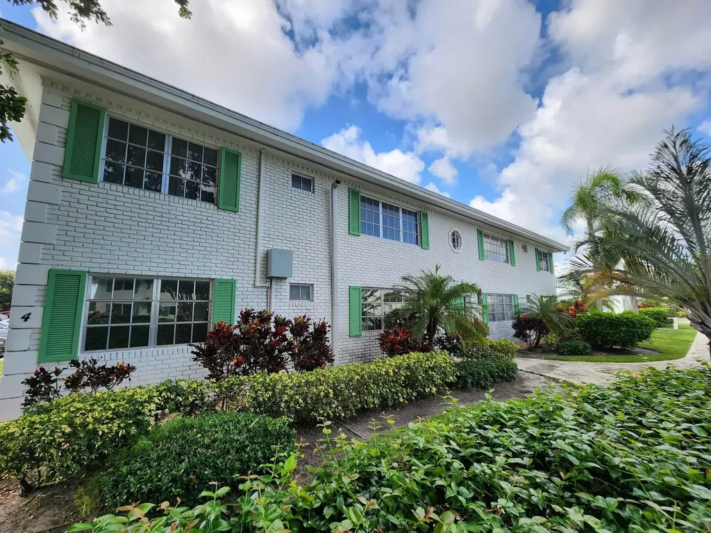 1821 NE 62nd Street Fort Lauderdale FL 33308