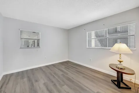 2800 Somerset Drive Lauderdale Lakes FL 33311