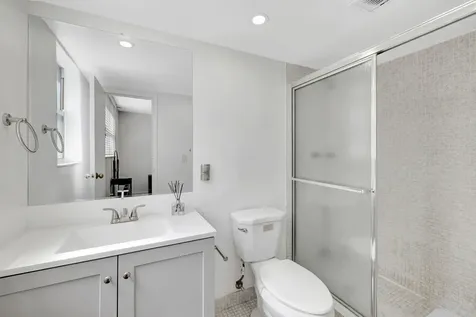 2800 Somerset Drive Lauderdale Lakes FL 33311