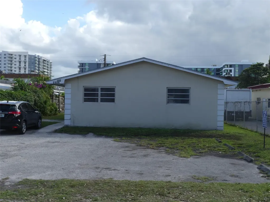 2226 Taylor Street Hollywood FL 33020